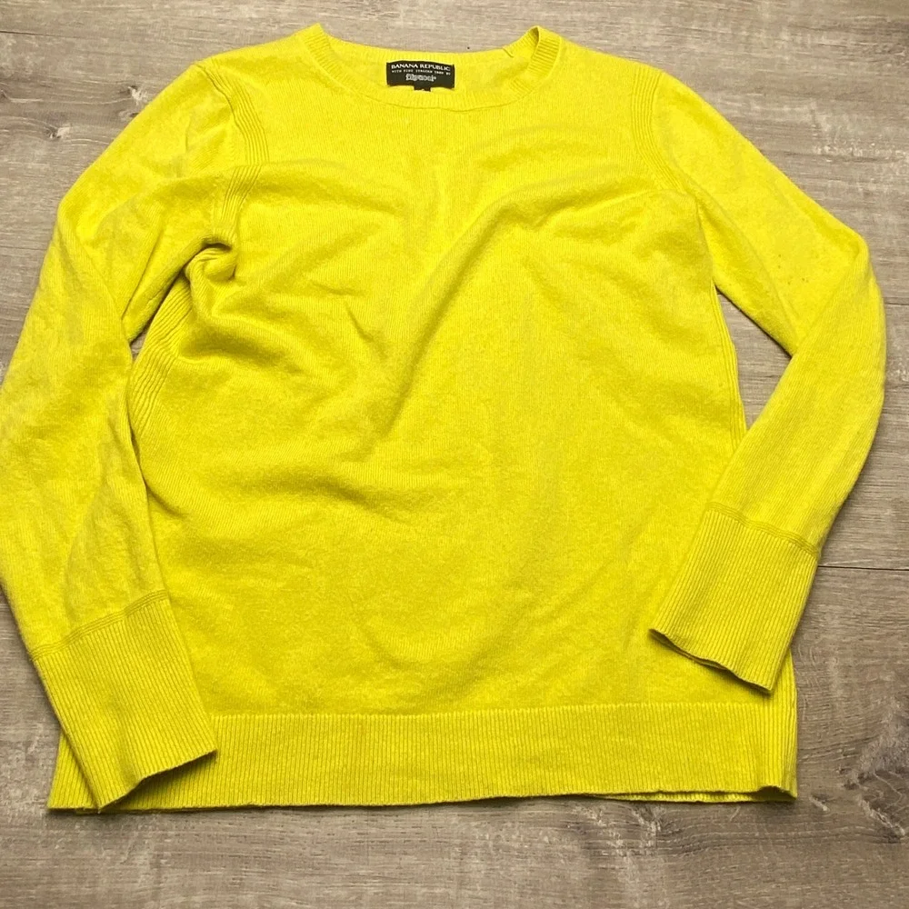 Banana‎ Republic Sweater Mens S Yellow Merino Wool Cashmere Blend Crewneck Knit